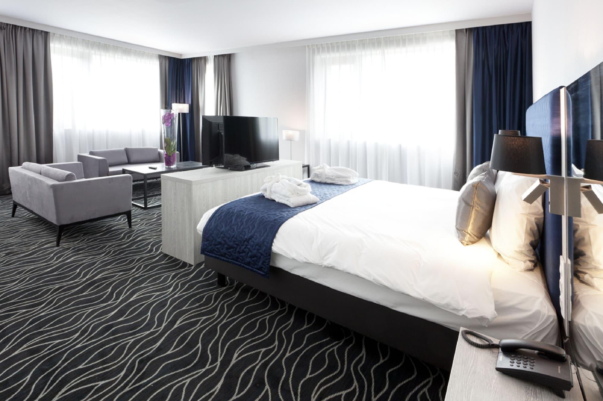 Van Der Valk Hotel Mons Congres & Spa Bagian luar foto