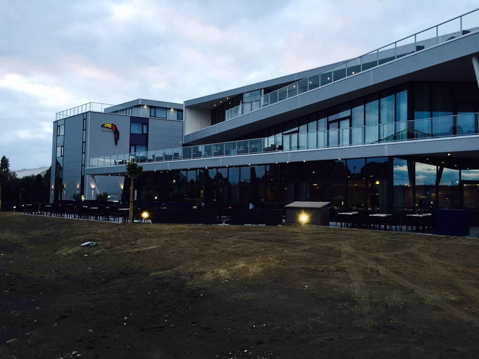 Van Der Valk Hotel Mons Congres & Spa Bagian luar foto
