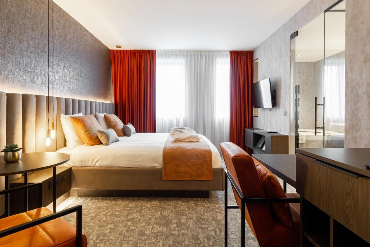 Van Der Valk Hotel Mons Congres & Spa Bagian luar foto