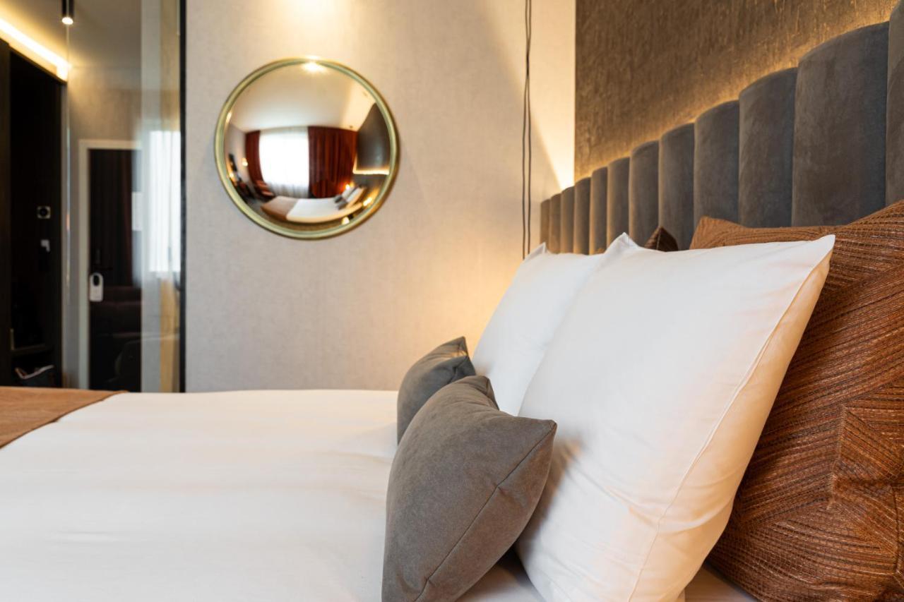 Van Der Valk Hotel Mons Congres & Spa Bagian luar foto