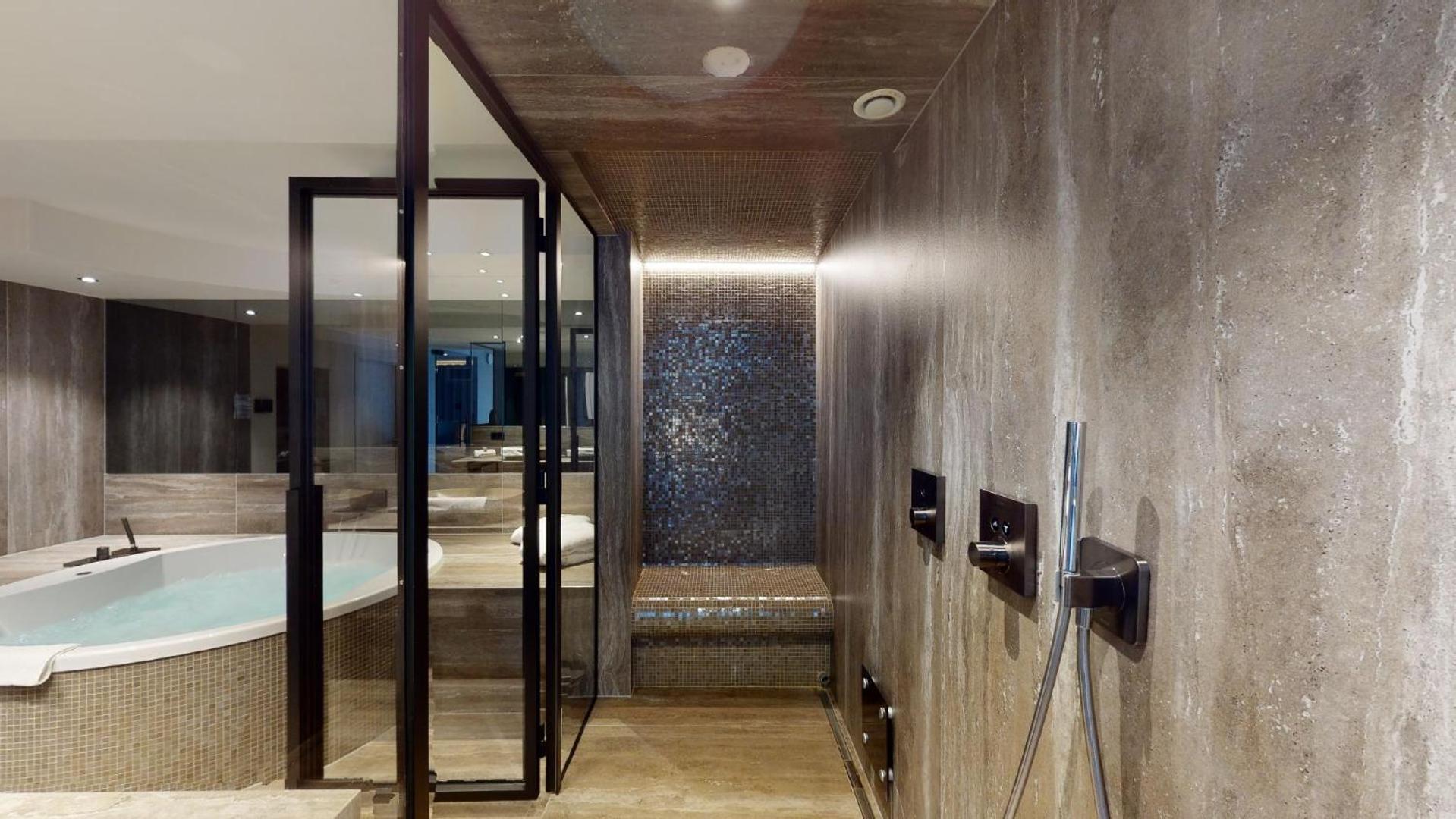 Van Der Valk Hotel Mons Congres & Spa Bagian luar foto