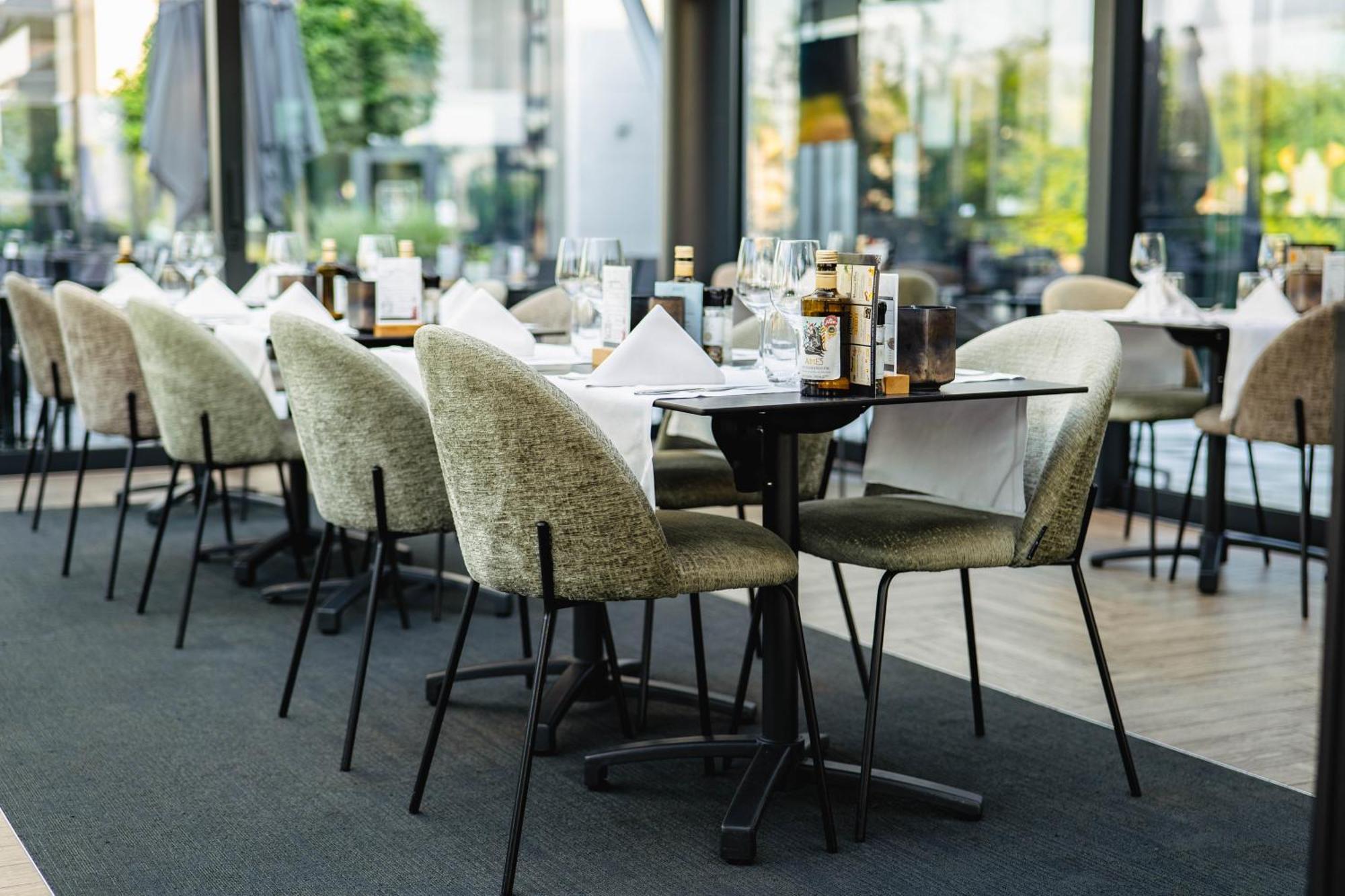 Van Der Valk Hotel Mons Congres & Spa Bagian luar foto