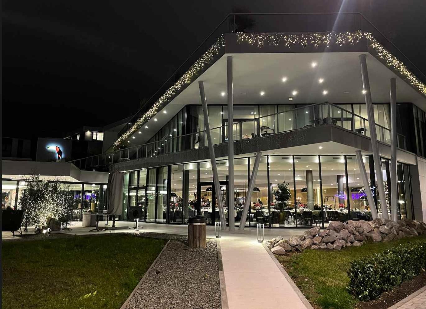 Van Der Valk Hotel Mons Congres & Spa Bagian luar foto