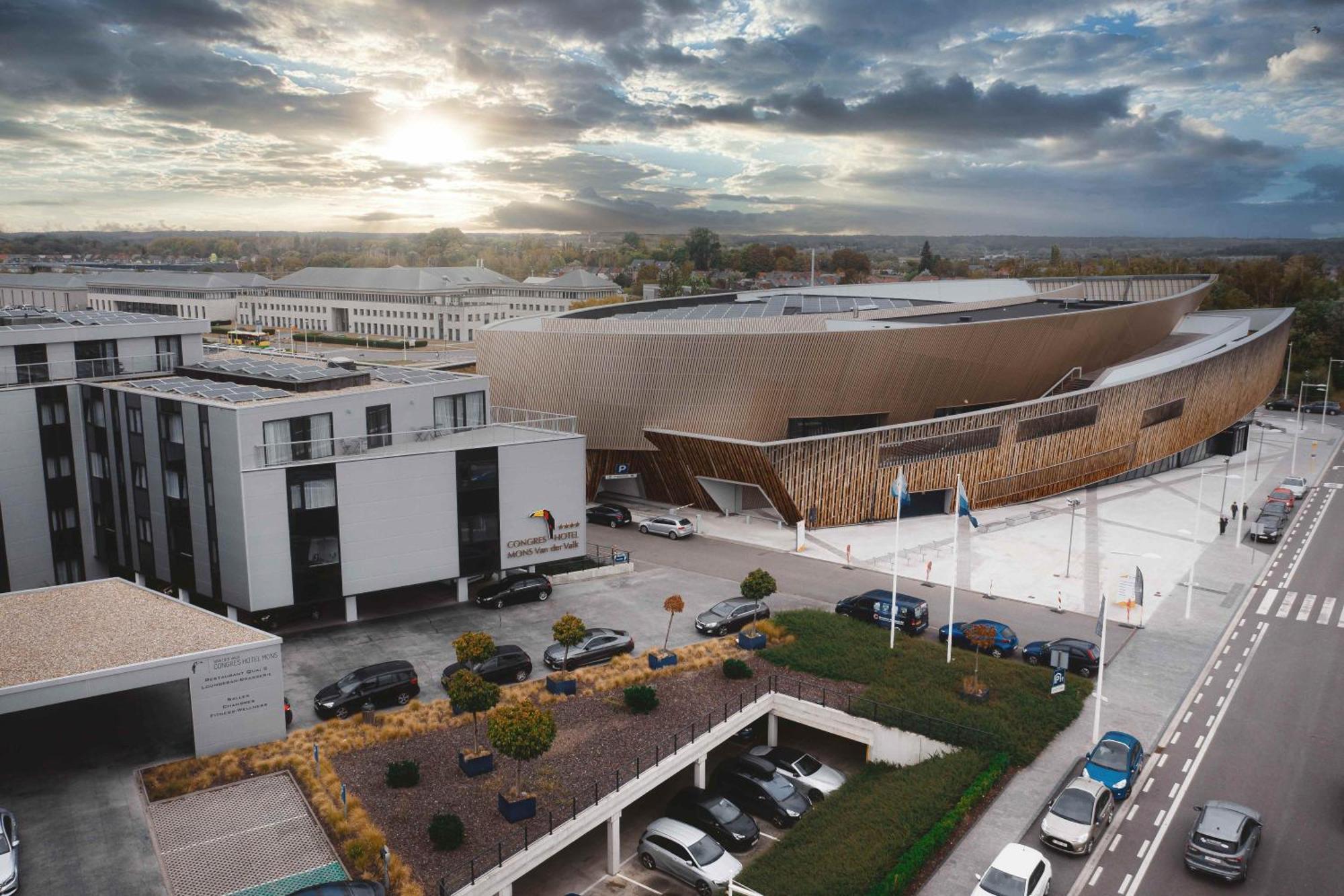 Van Der Valk Hotel Mons Congres & Spa Bagian luar foto